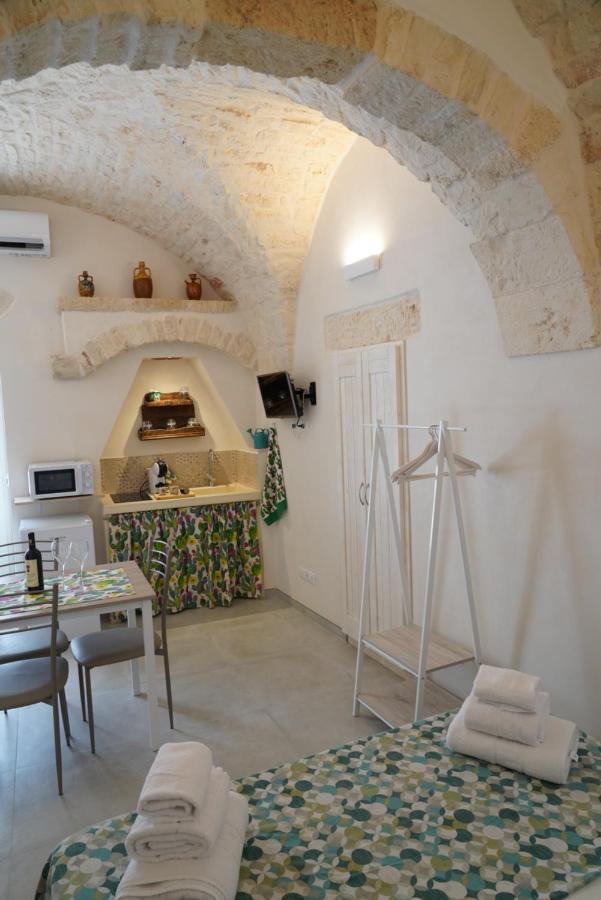 Casetta Filippi - A Pochi Passi Dal Centro Storico Ceglie Messapica Buitenkant foto
