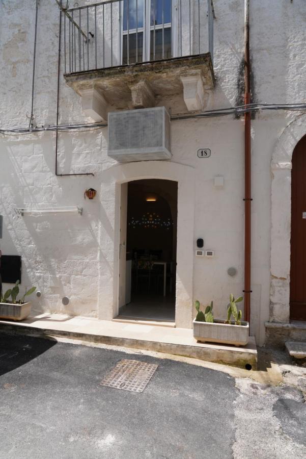Casetta Filippi - A Pochi Passi Dal Centro Storico Ceglie Messapica Buitenkant foto